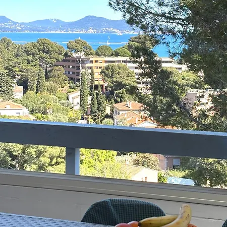 La Digue Vue Mer Proche Plage Apartment *